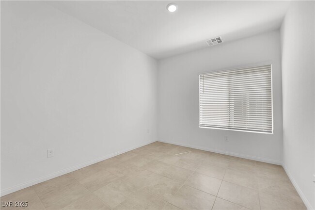 Building Photo - 4567 Merlot Hls Ave
