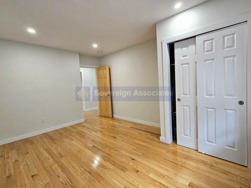 Building Photo - 707 W 171st St