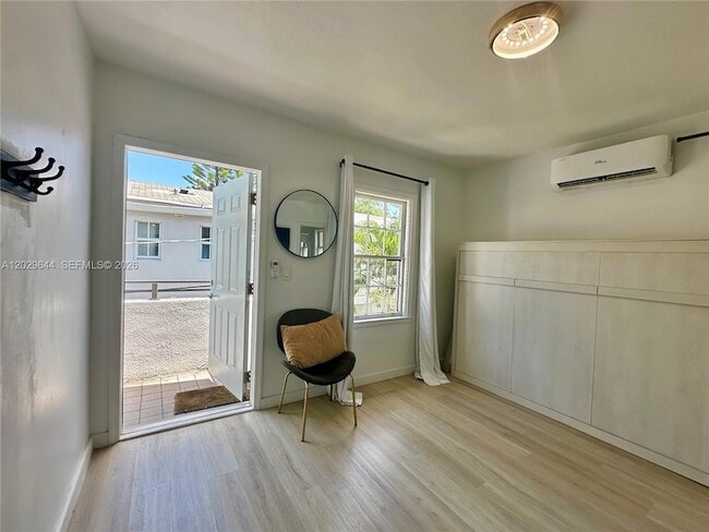 Building Photo - 415 75th St