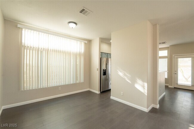 Building Photo - 7528 Holloran Ct