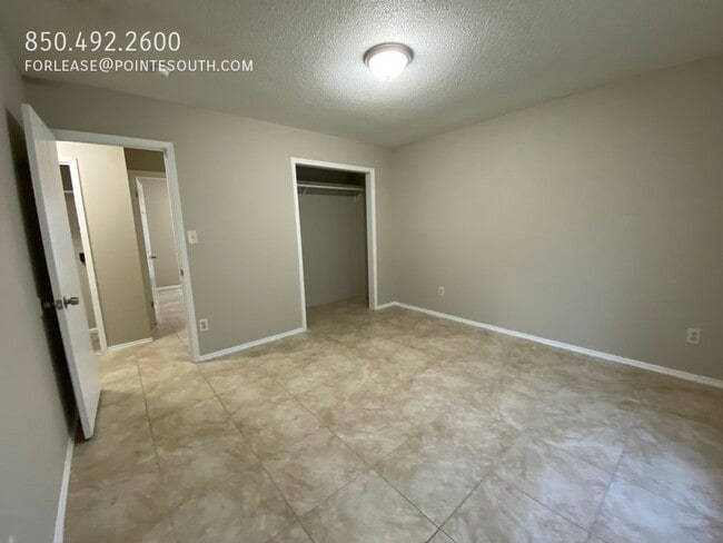 Building Photo - 6394 Schoel Ln