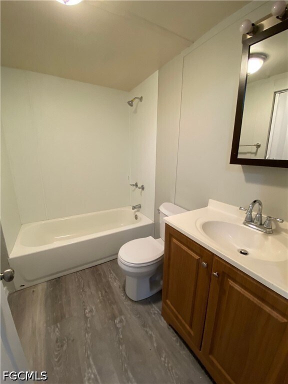 Building Photo - 2045 Bahia Ln