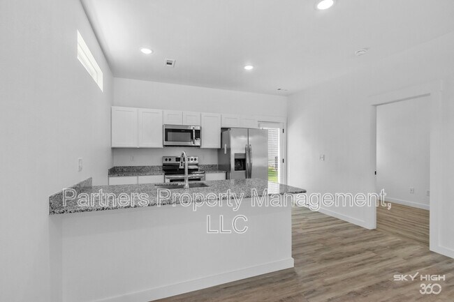 Building Photo - 940 Illinois Ave