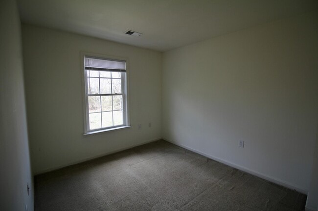 Building Photo - 103 Mabel Ln