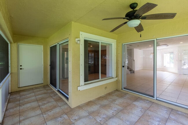 Building Photo - 1011 Arezzo Cir