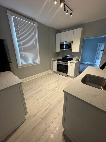 Building Photo - 2882 Wasson Rd