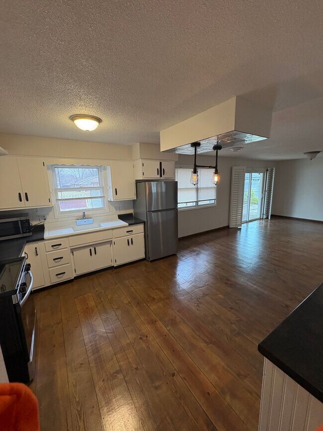 Building Photo - Updated Three Bedroom Single Family Home in Alexandria, Indiana