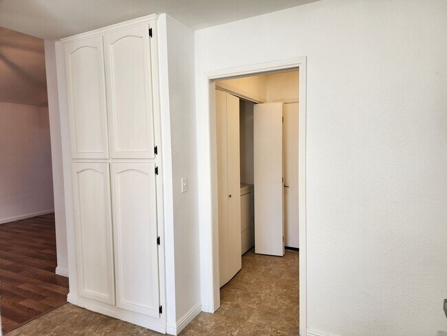 Building Photo - 3 bedroom Home  For Rent in Minden