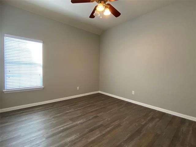 Building Photo - 15861 Twin Cove Dr