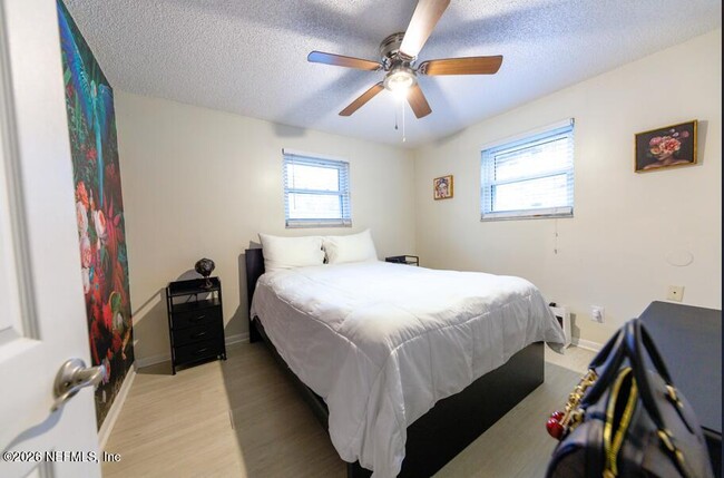 Building Photo - 8037 Parental Cir