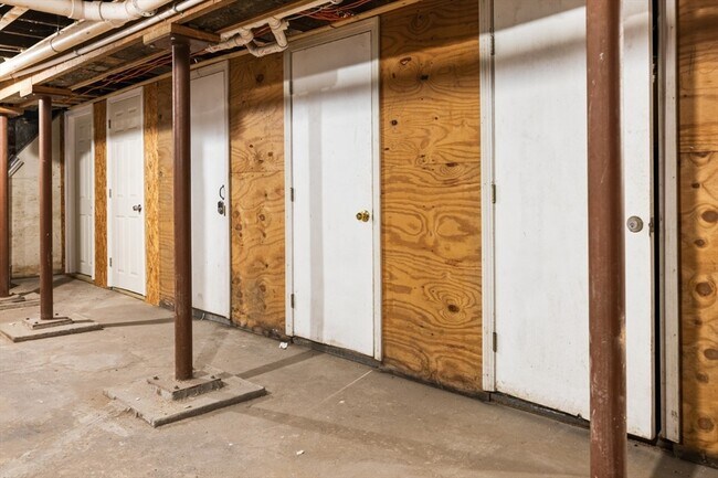 Building Photo - 41 Wolcott St