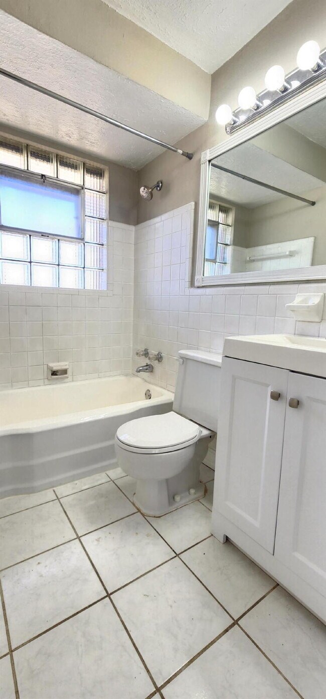 Building Photo - 3-Bedroom Home in Prime Affton Location with Modern Upgrades & Covered Deck