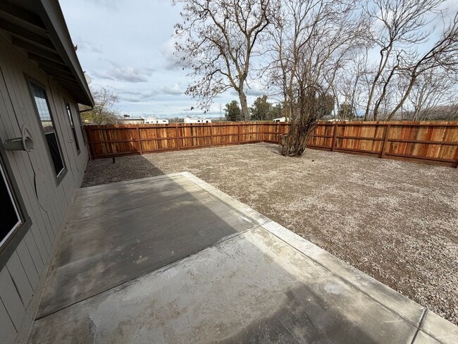 Building Photo - 3 bedroom 2 bath home for rent