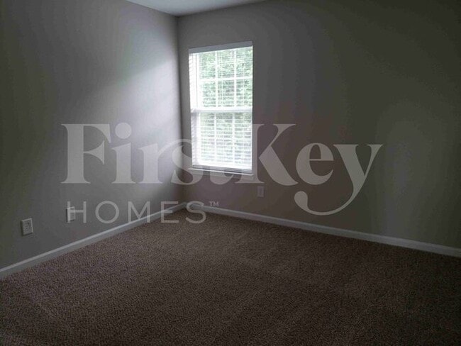Building Photo - 1415 Paulonia Way