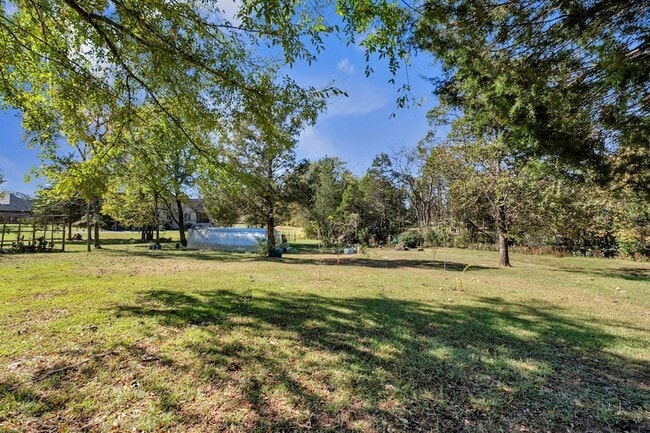 Building Photo - 614 Greene Dr