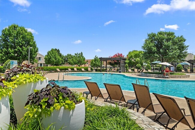 Building Photo - 13401 Mardi Gras Ln