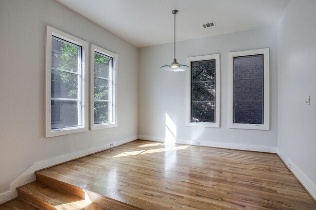 Building Photo - 3805 Holland Ave