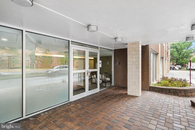 Building Photo - 4401 Cherry Hill Rd