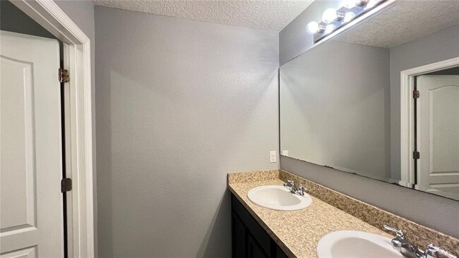 Building Photo - 16554 Broadford Ln