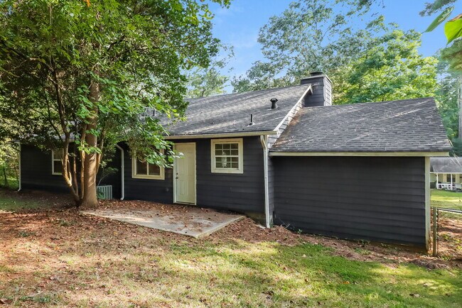 Building Photo - 5539 Hall Cir