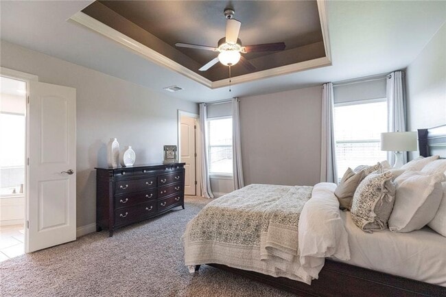 Building Photo - Stunning new home + 4 bedrooms + 3 bathroo...