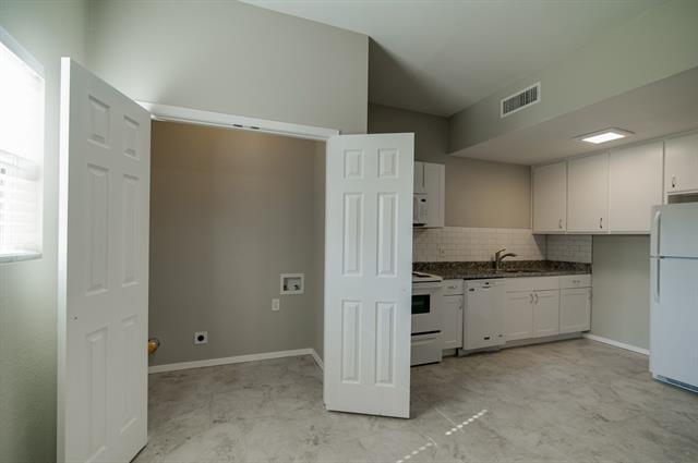 Building Photo - 3025 Sappington Pl