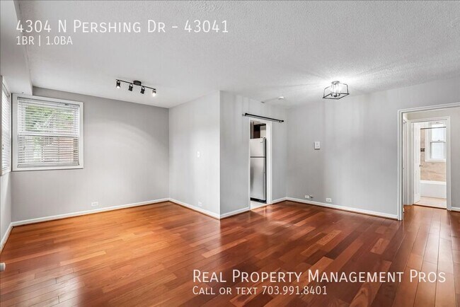Building Photo - 4304 N Pershing Dr