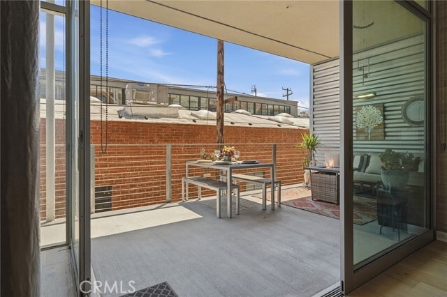 Building Photo - 4080 Glencoe Ave