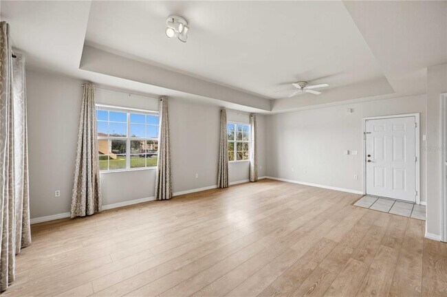 Building Photo - 1025 Villagio Cir