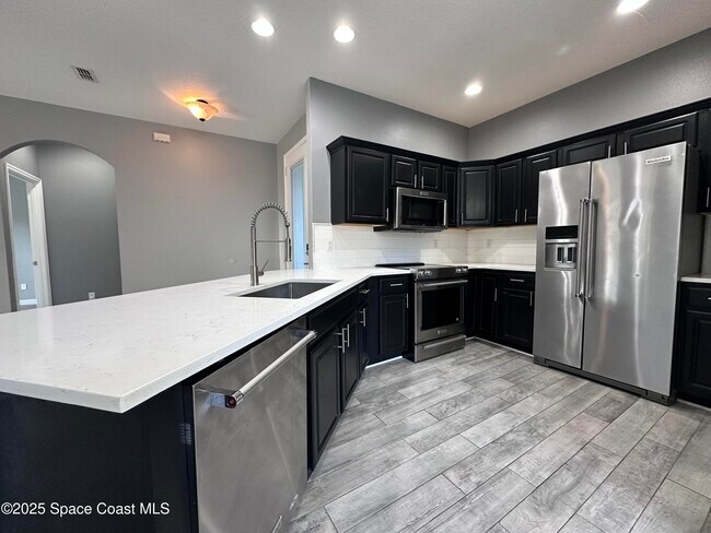 Building Photo - 4009 Knight Ave