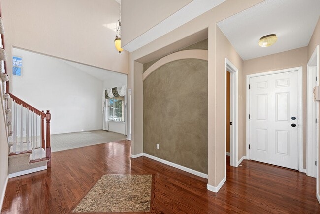 Building Photo - Long Realty & Property Management - Big home. Big yard. Big vibes. 6 beds 4 baths 3,556 sq ft Aur...
