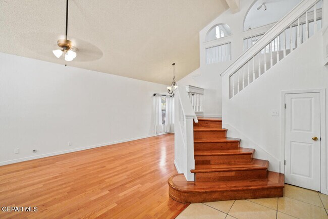 Building Photo - 7225 Golden Hawk Dr