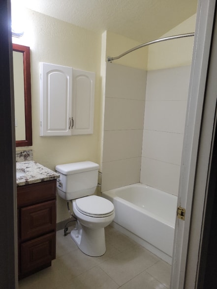 Building Photo - 7417 170th Ave NE