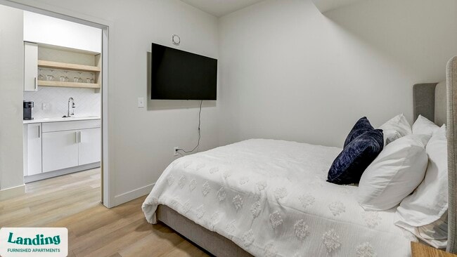 Building Photo - 352 S 500 E