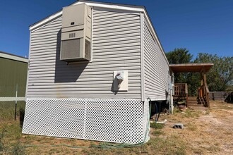 Building Photo - 606 Buckwheat Dr