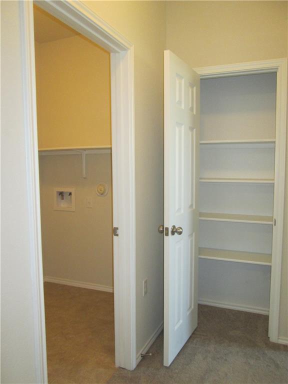 Building Photo - 5801 Knoll Pines Pass