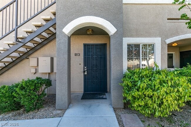 Building Photo - 10245 S Maryland Pkwy