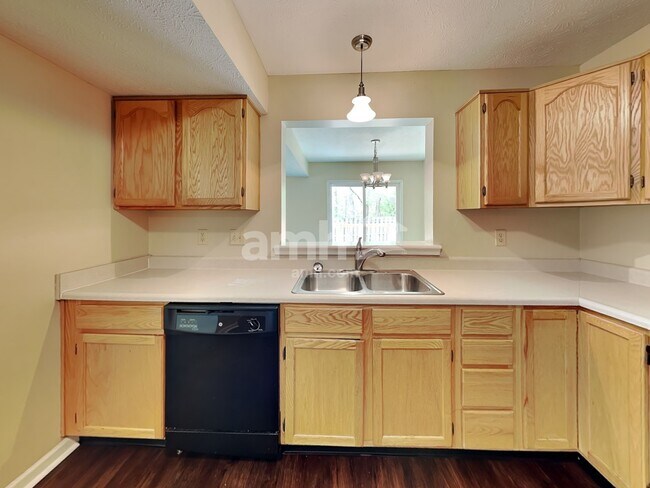 Building Photo - 11926 Titania Cir