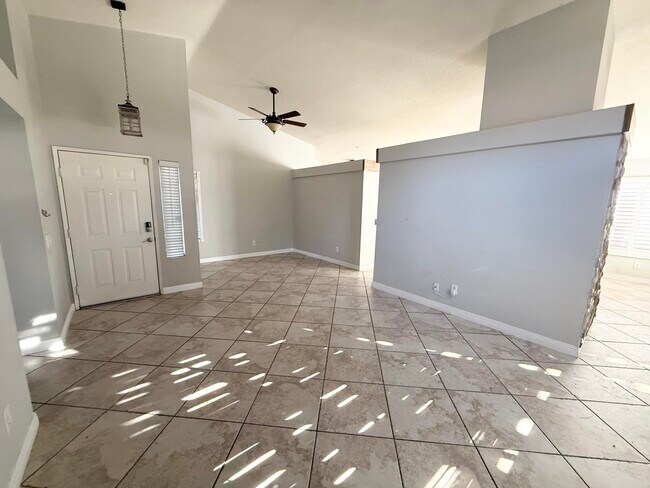 Building Photo - 80409 Windsong Way