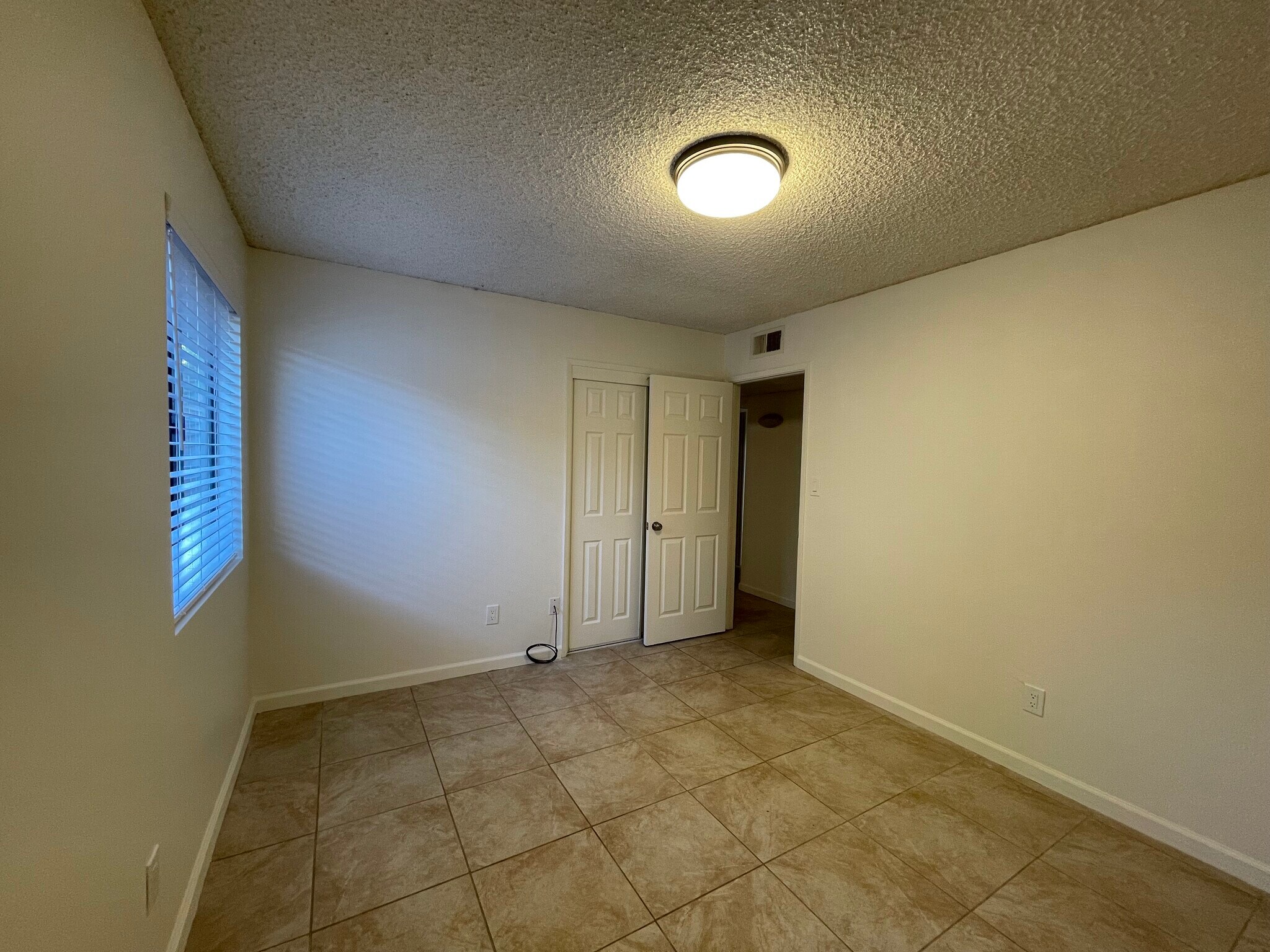 Building Photo - 3412 Ashe Rd