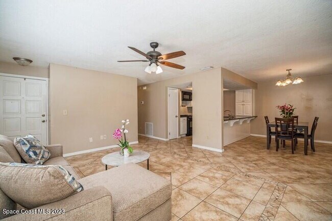Building Photo - 2-bedroom, 2-bathroom rental