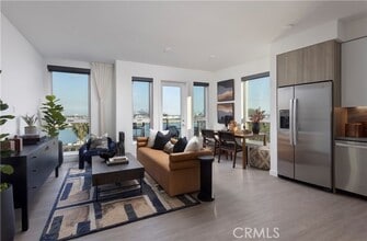 Building Photo - 511 S Harbor Blvd