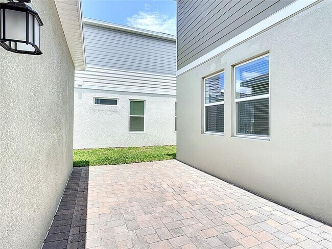 Building Photo - 1832 Bright Sky Dr