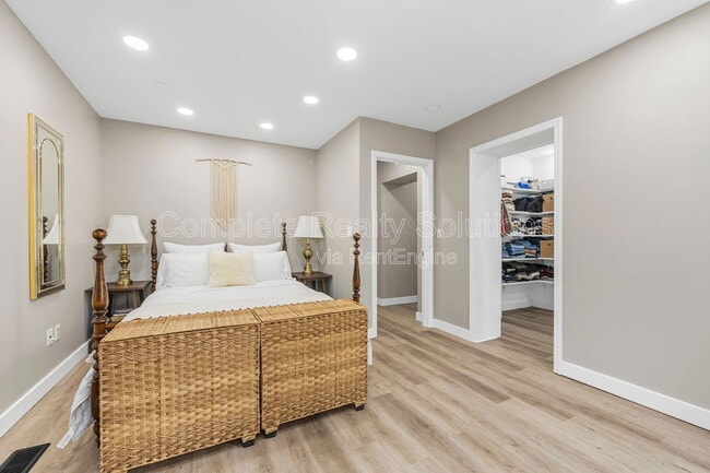 Building Photo - 620 S Benton Ave