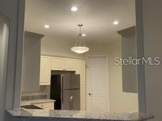 Building Photo - 213 Lourdan Ct