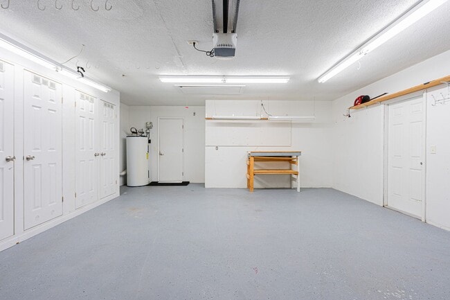 Building Photo - Executive Four-Bedroom Pool Home