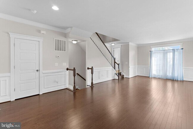 Building Photo - 207 Miles Hawk Terrace