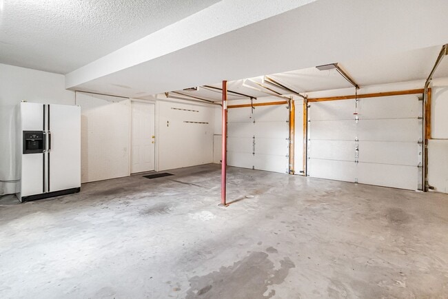 Building Photo - 3 Bedroom 2 Bath in Warrensburg