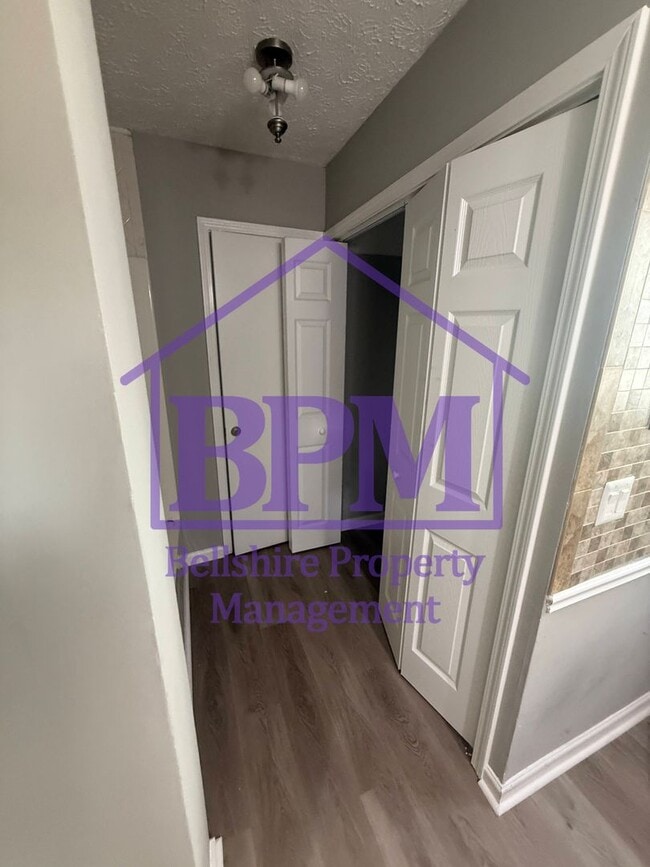 Building Photo - Freshly Updated 3 Bed, 2 Bath Home in Smyr...