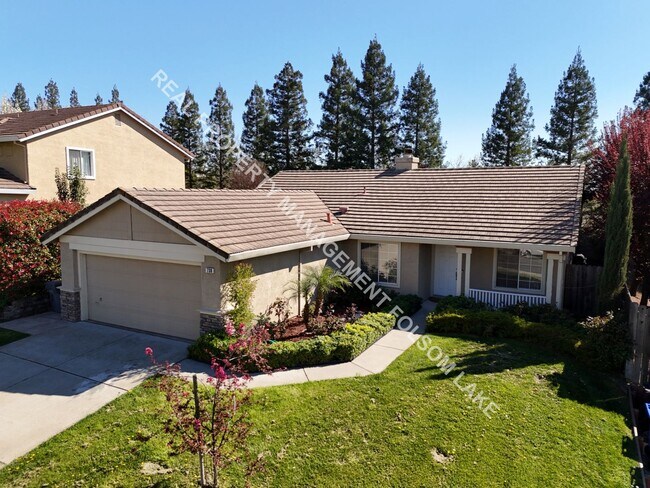 Building Photo - Coming Soon – 3 Bed / 2 Bath Home Near Folsom High School